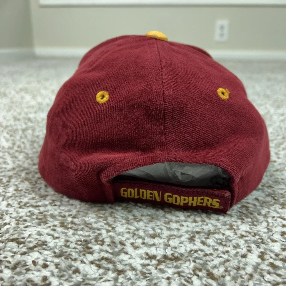 Minnesota Golden Gophers Hat Cap Strap Back One Size NCAA Football Logo Athletic